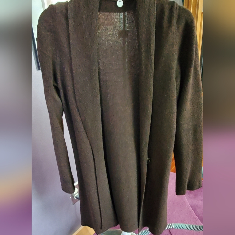 Anthropology 100% cashmere cardigan in great color. Nwot
